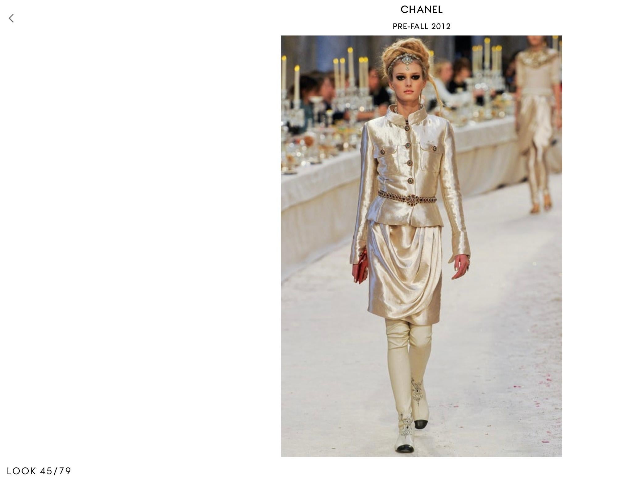 Chanel Runway Pre-Fall 2012 Gold Silk Lame Skirt Suit with Gripoix - Size 40  For Sale 3