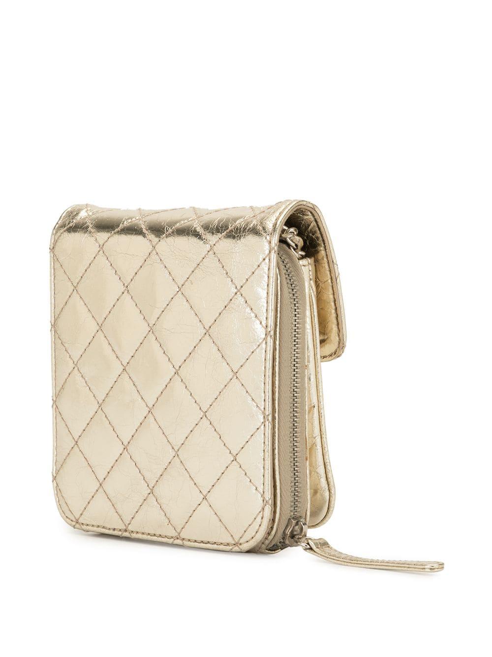 Chanel Gold Mini Diamond Quilted CC Crossbody Bag In Good Condition For Sale In Miami, FL