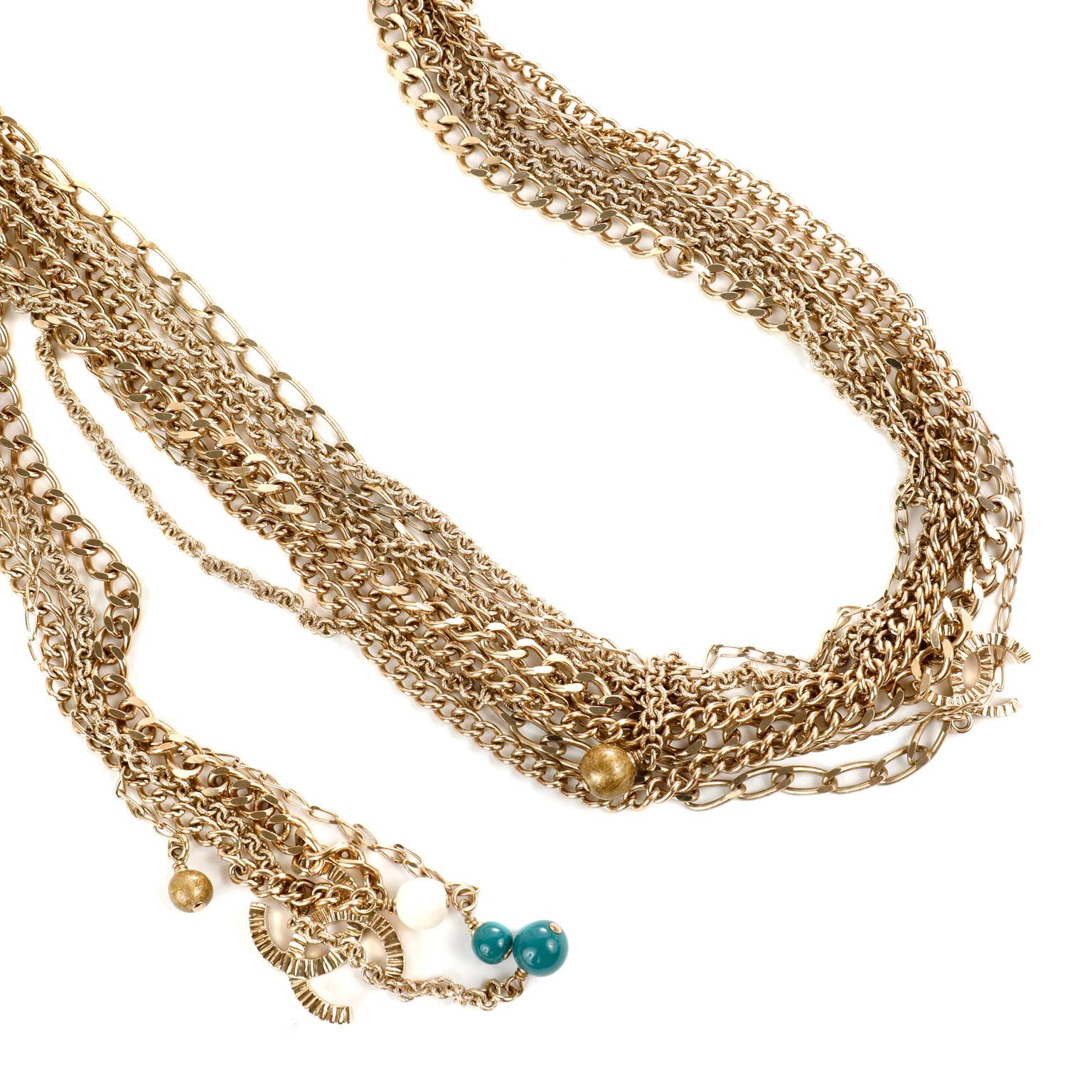 Chanel Gold Multi Kette Kamelie Blume Start-und Landebahn Halskette im Angebot 2
