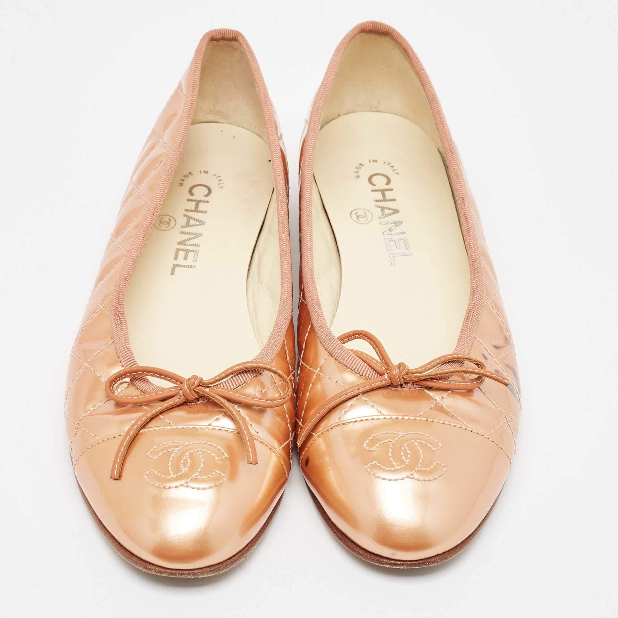 Women's Chanel Gold Patent CC Cap Toe Ballet Flats Size 38.5