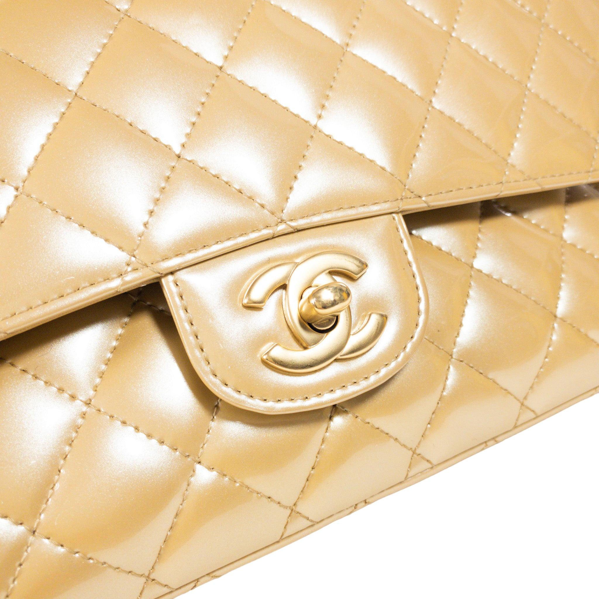 Chanel Gold Patent Medium Flap Gold Hardware In Good Condition For Sale In Miami Beach, FL