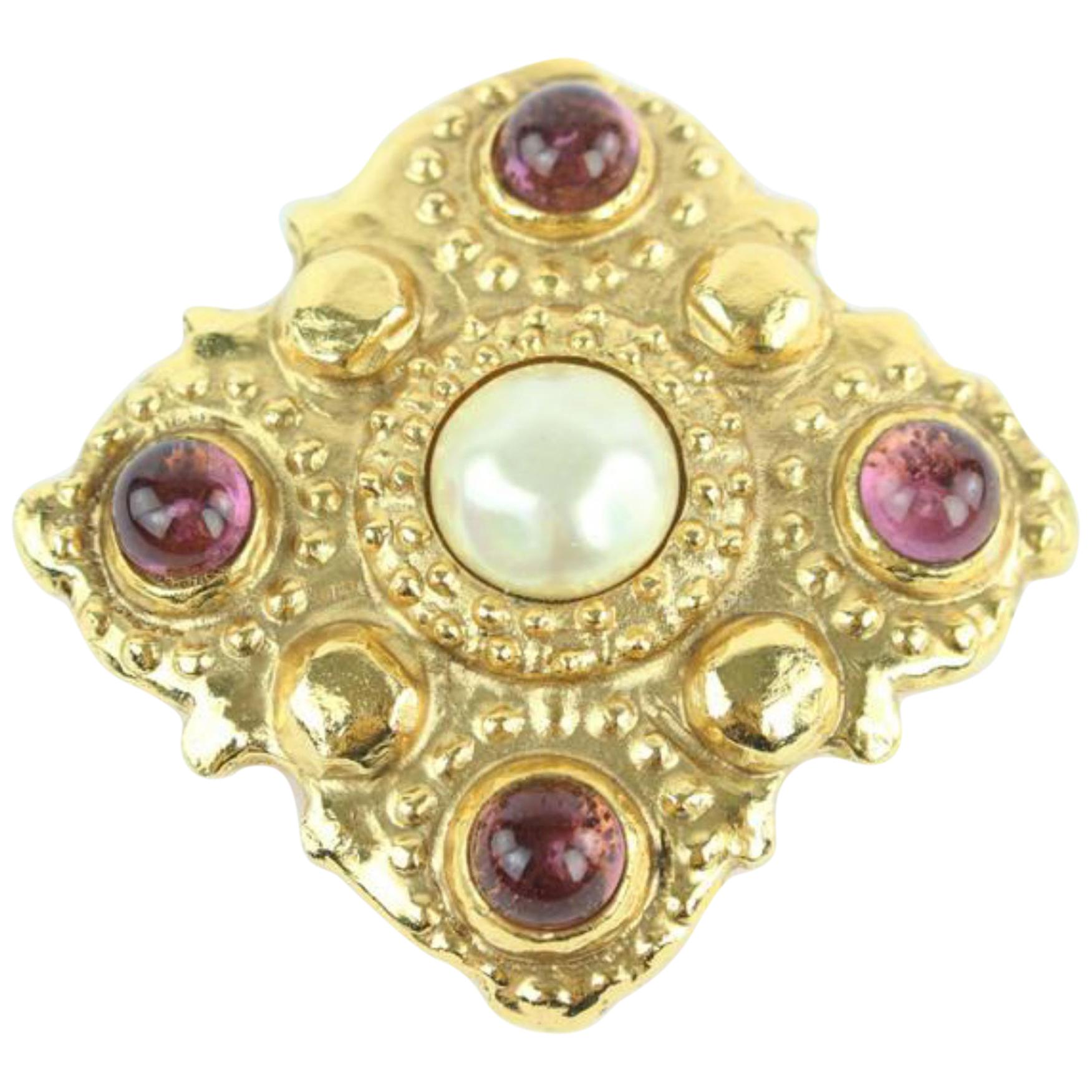 Chanel Gold Pearl Gripoix Stone 8cz1012 Brooch/Pin For Sale