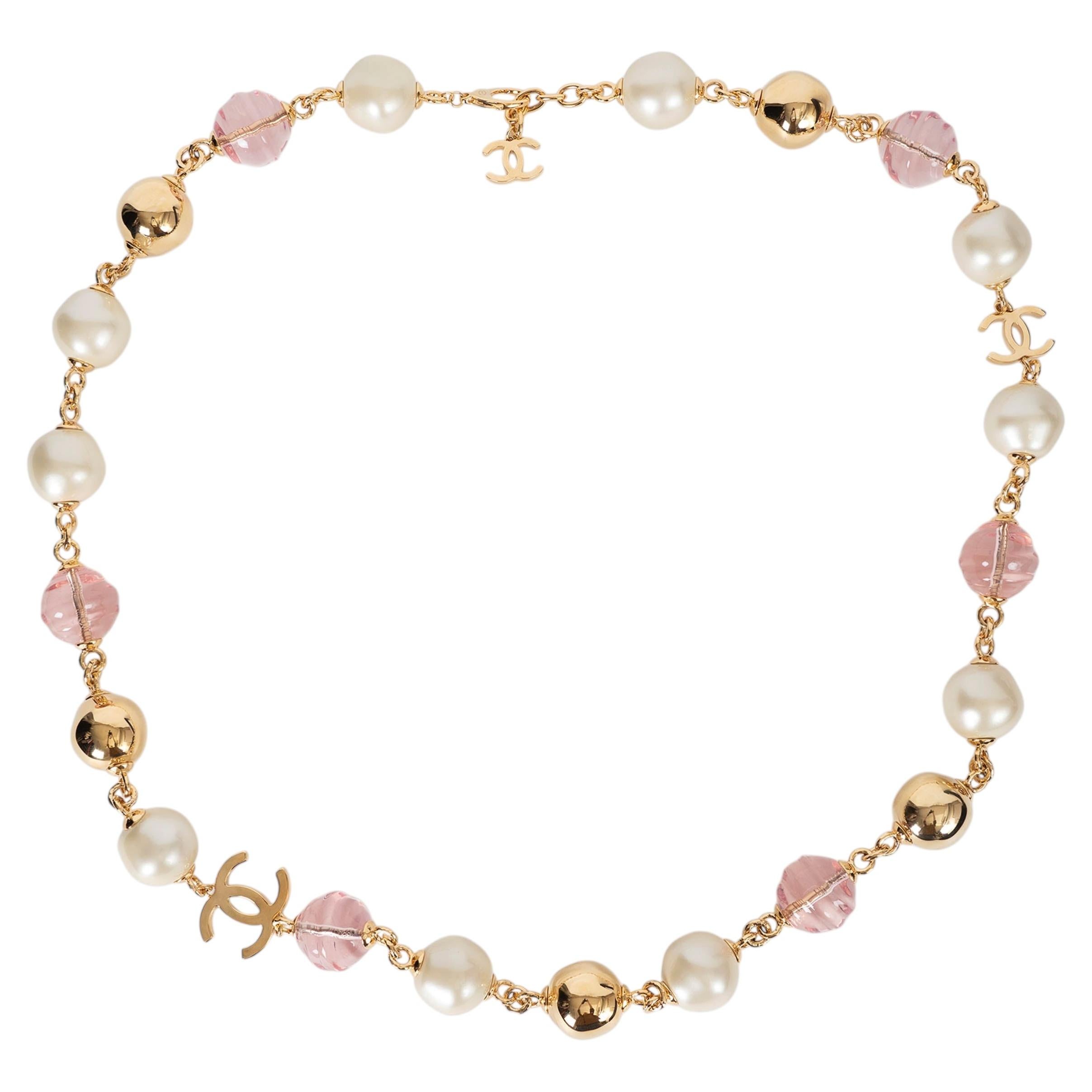 How can you tell if Chanel costume jewelry is real?