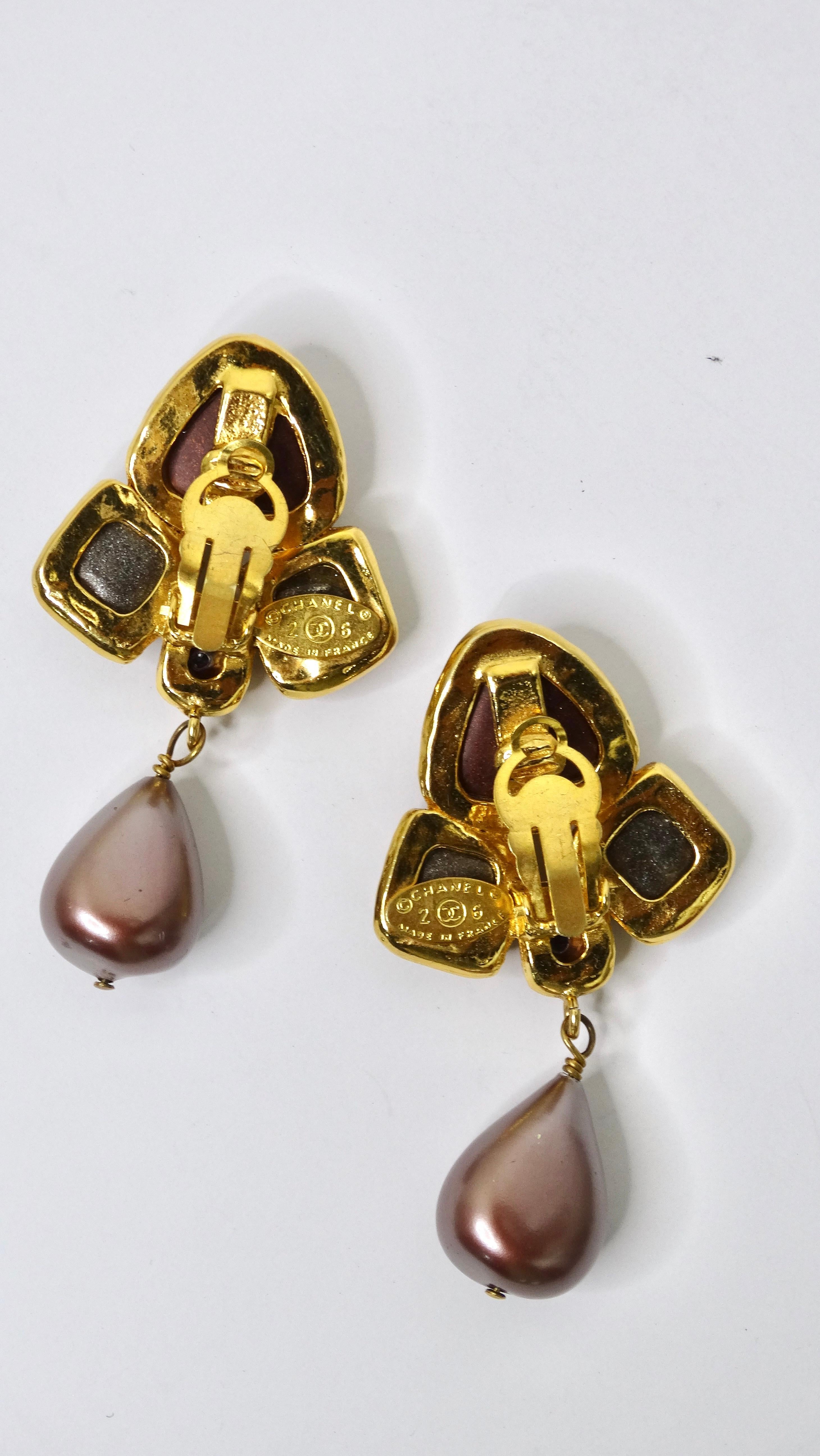 Chanel Gold/Pink-Tropfen-Ohrringe für Damen oder Herren im Angebot