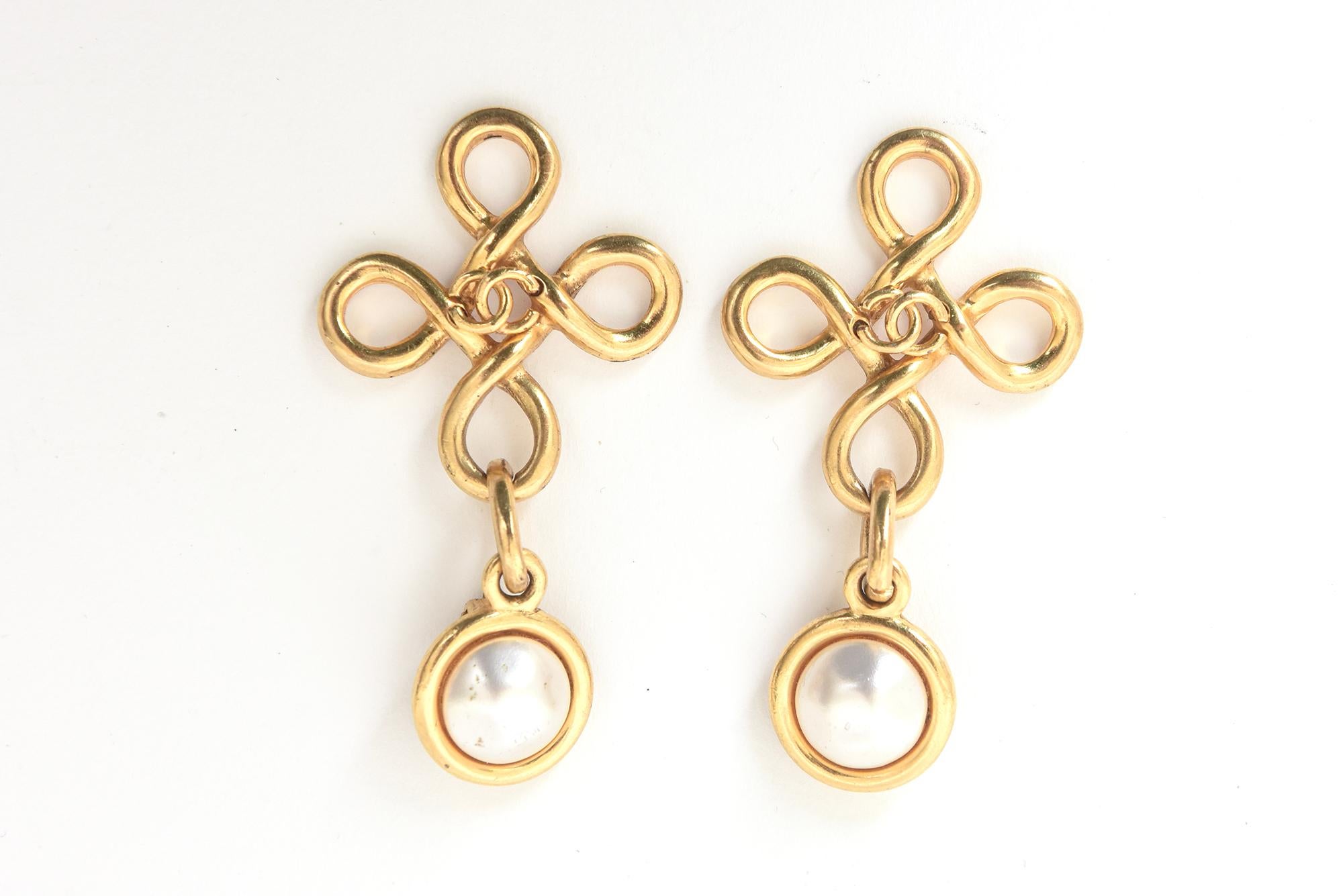 Chanel Gold Plated and Faux Pearl Vintage Clip on Dangle Earrings For Sale 3