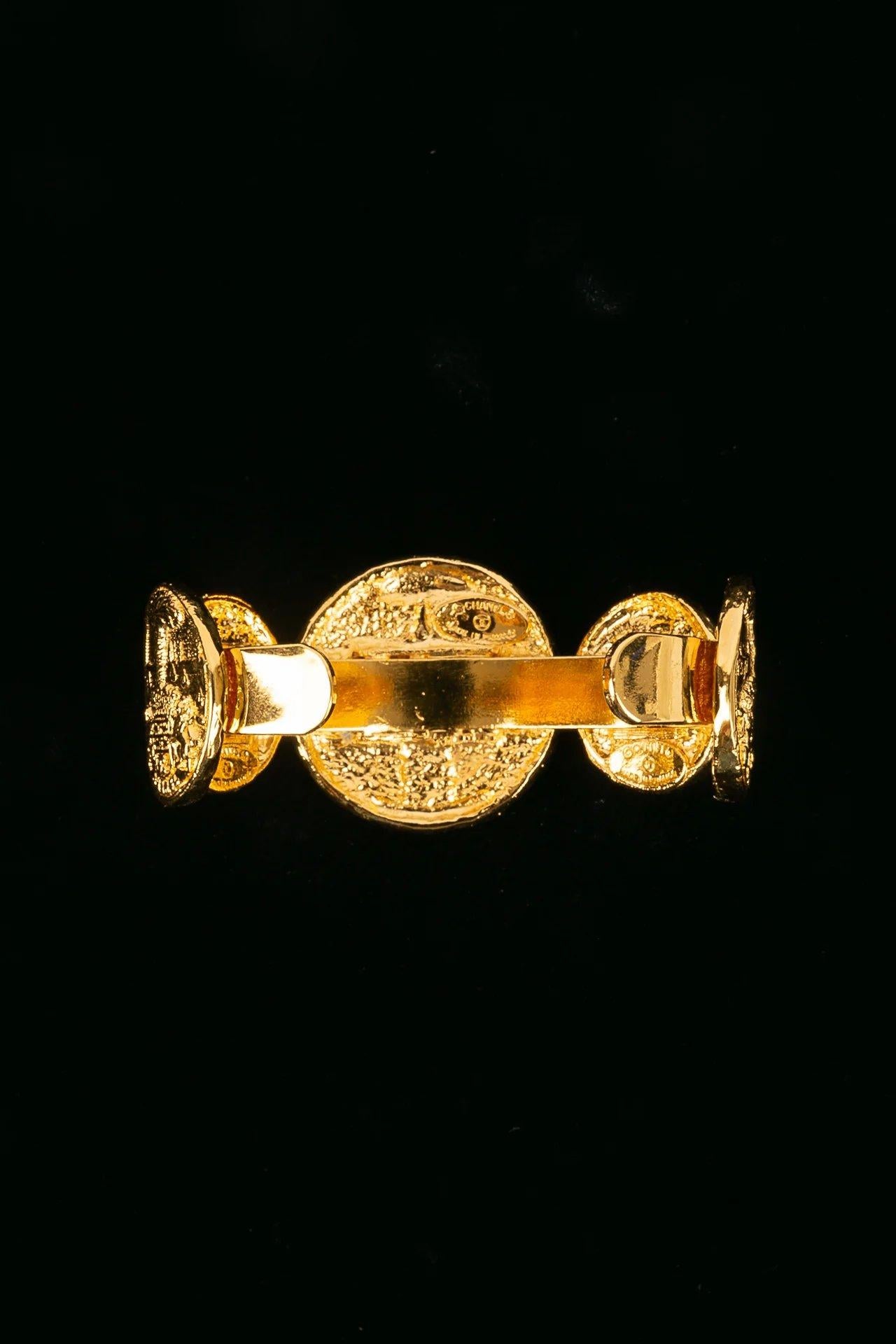 Chanel Gold Plated Bracelet In Excellent Condition For Sale In SAINT-OUEN-SUR-SEINE, FR
