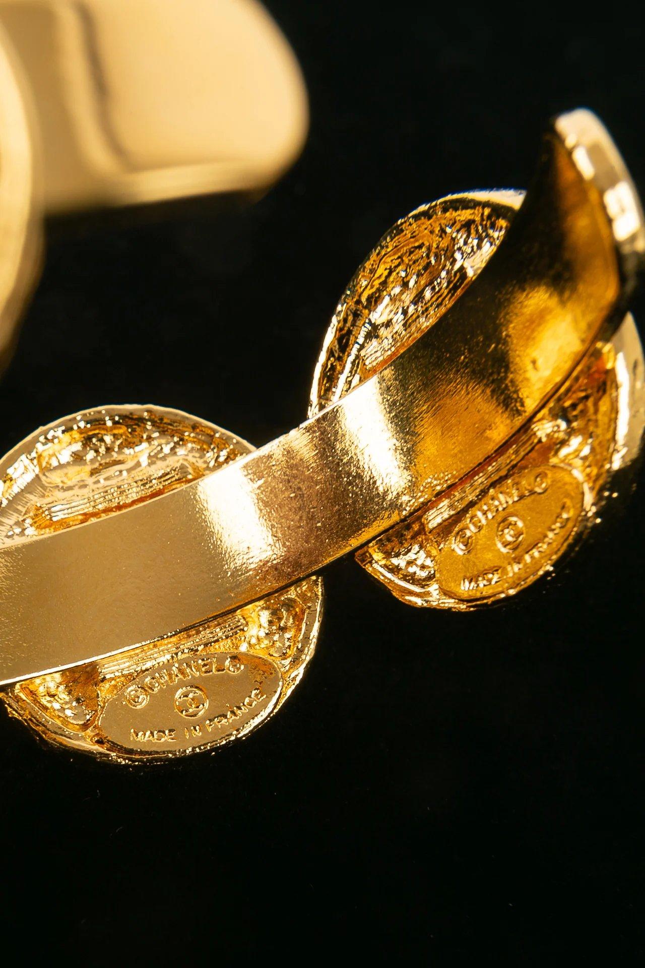 Vergoldetes Chanel-Armband im Angebot 1
