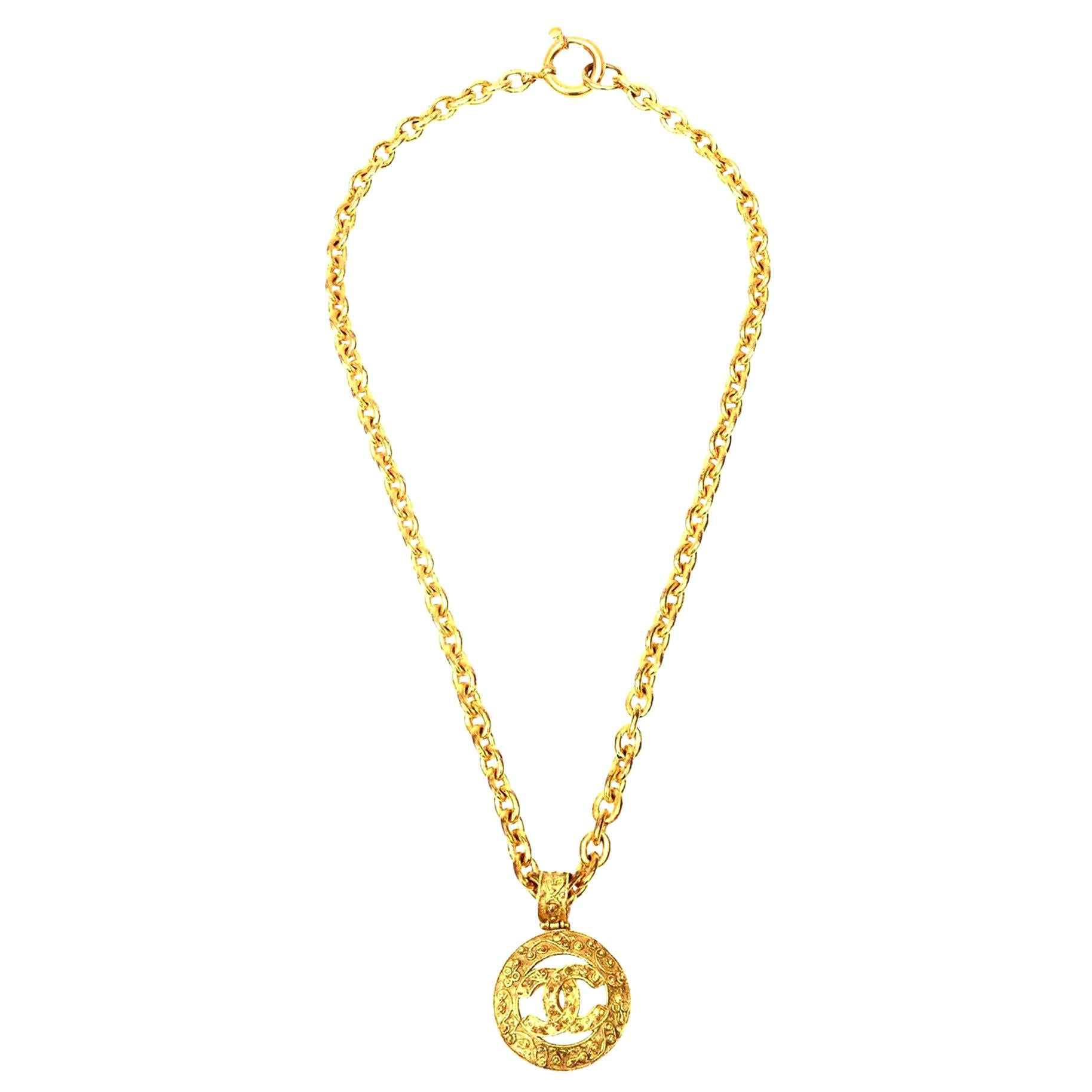 Chanel Gold Plated CC Logo Medallion Chain Necklace Vintage For Sale at  1stDibs | chanel chain necklace, chanel necklace, gold chanel chain necklace