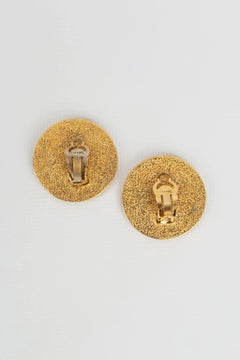 Chanel Goldplattierte Kleeblatt-Ohrringe
