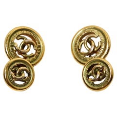 Chanel Gold Plated Interlocking CC Logo Cuff Links circa 1980s