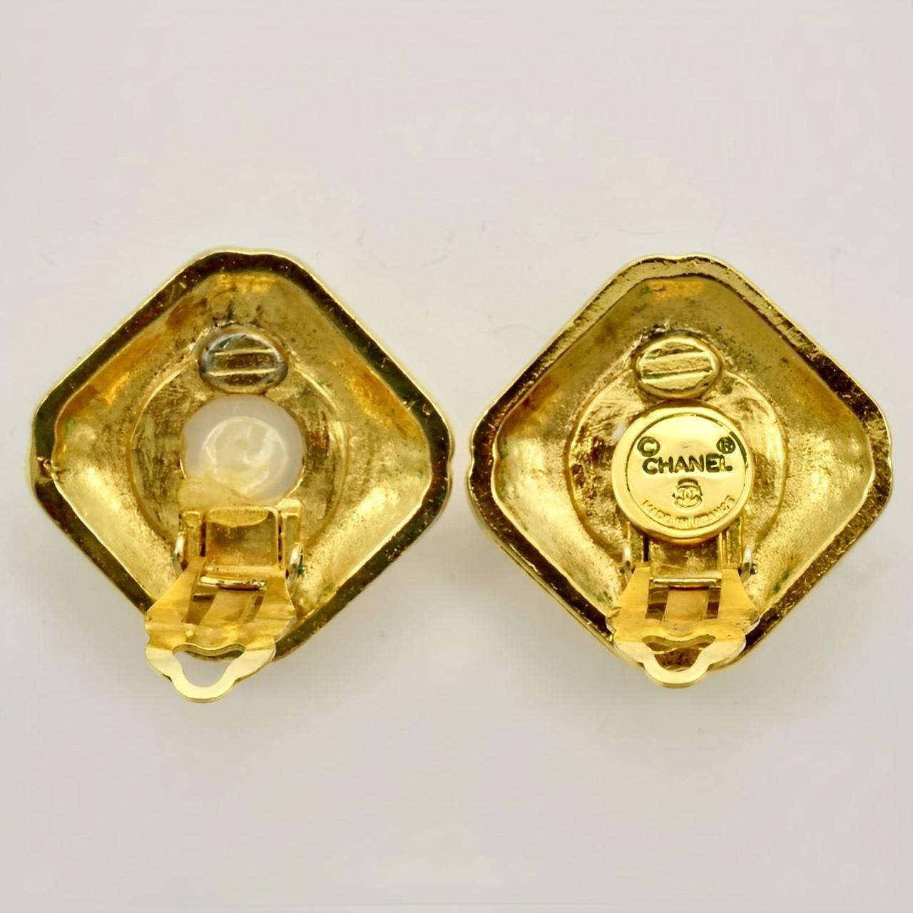 Chanel Gold Plated Logo Faux Pearl Clip On Earrings circa 1980s. In Good Condition In London, GB