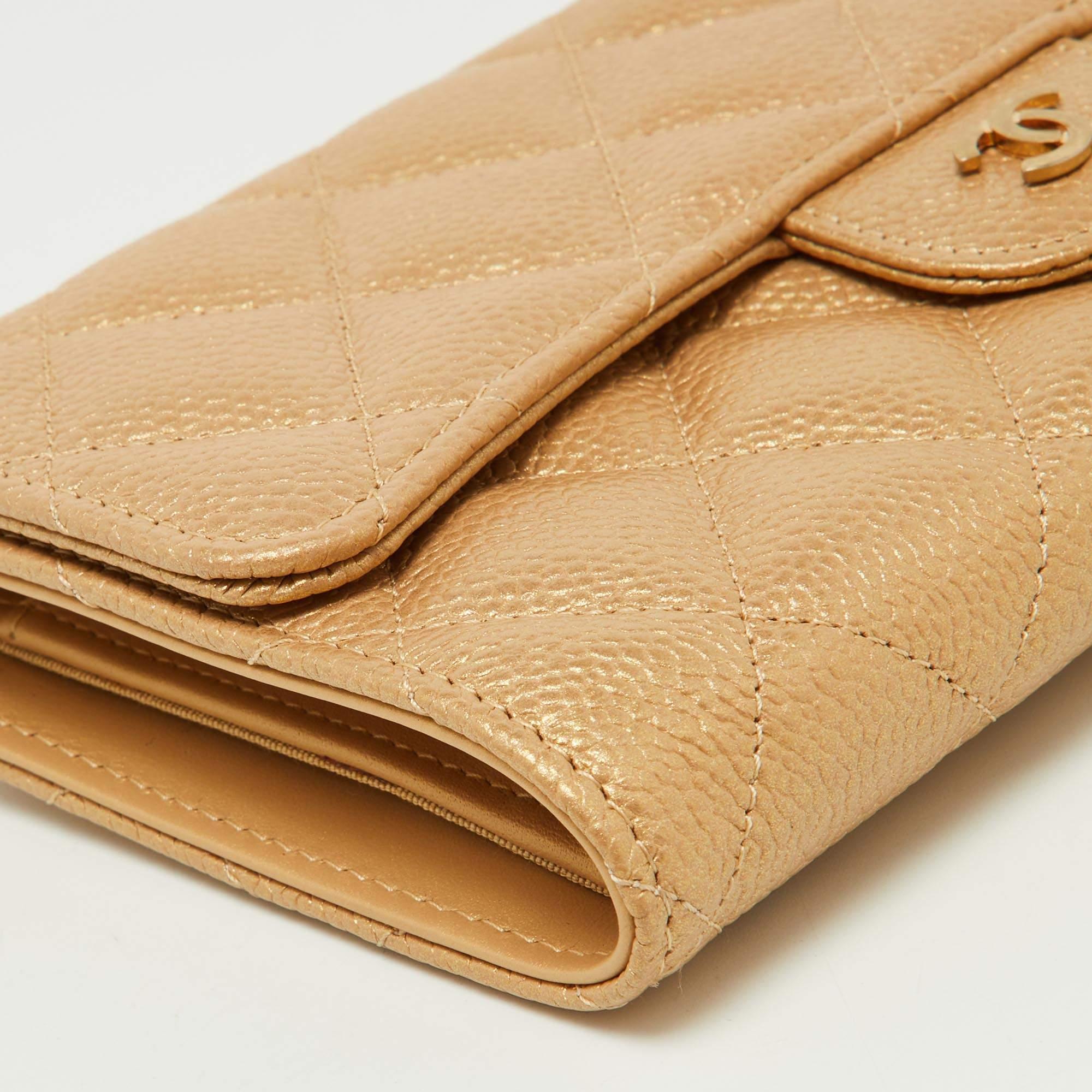 Chanel Gold Quilted Caviar Leather Trifold Wallet In Excellent Condition For Sale In Dubai, Al Qouz 2