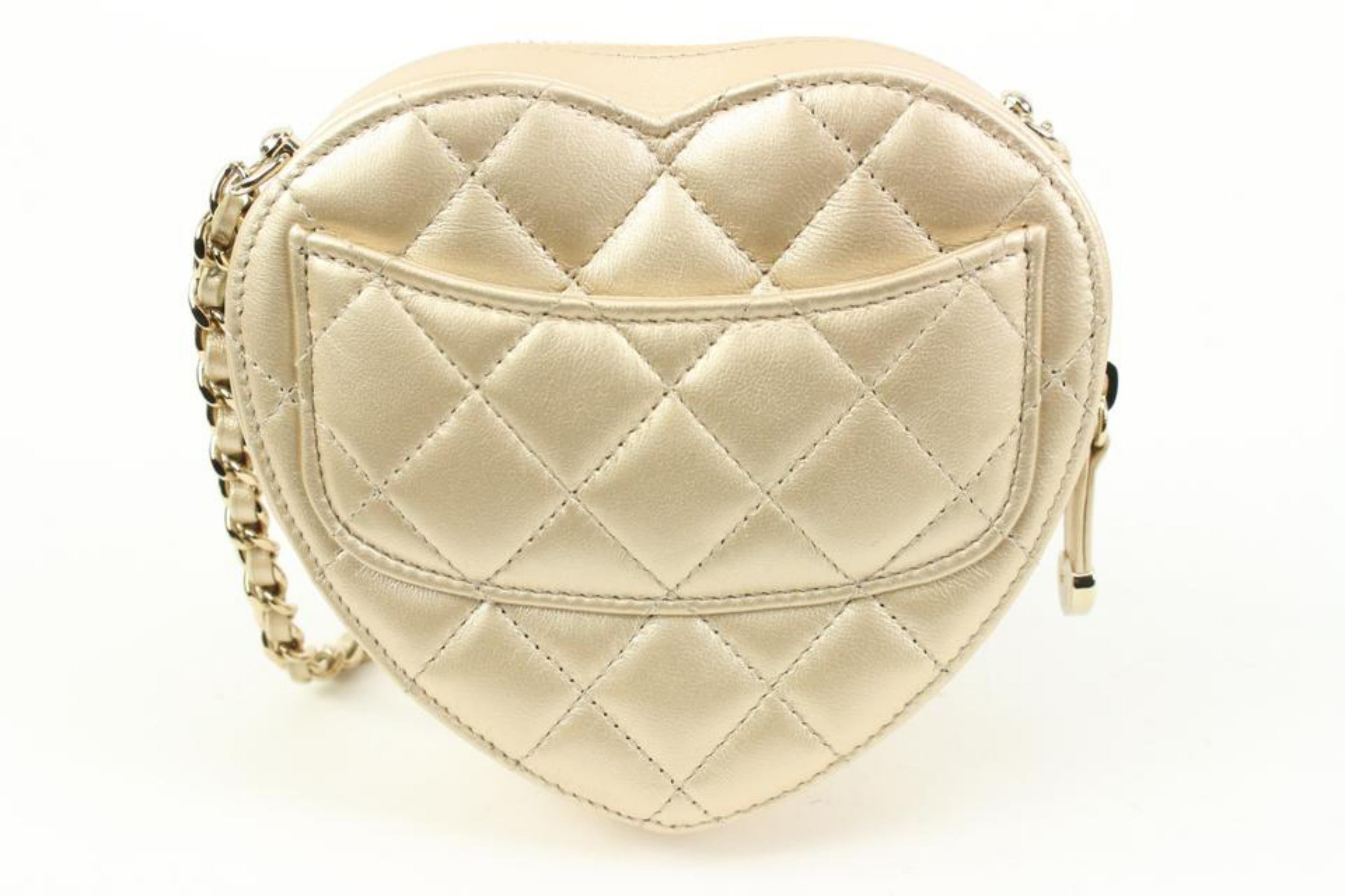 Women's Chanel Gold Quilted Lambskin CC in Love Mini Heart Bag Crossbody 48ck325s