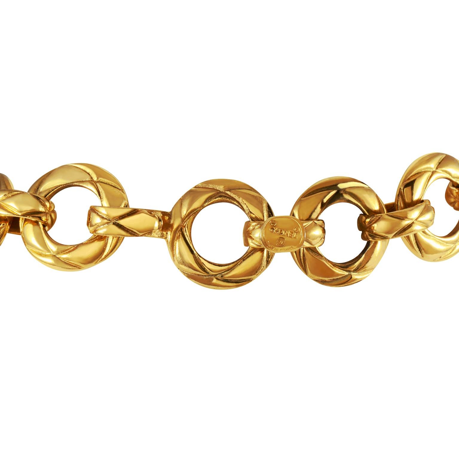 Chanel Gold Quilted Ring Vintage Choker In Good Condition In Palm Beach, FL