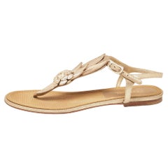 Chanel Gold Suede CC Camellia Leaf Detail Thong Flat Sandals Size 39