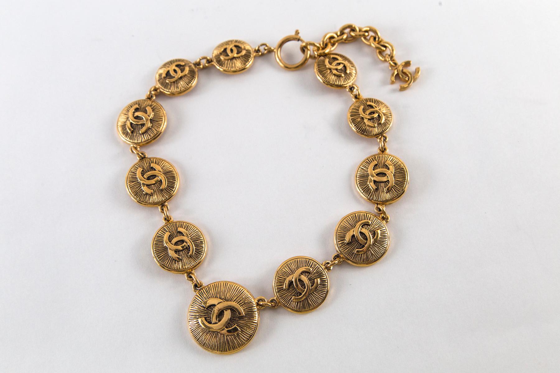 Chanel Gold Sunburst Necklace In Good Condition In Westport, CT