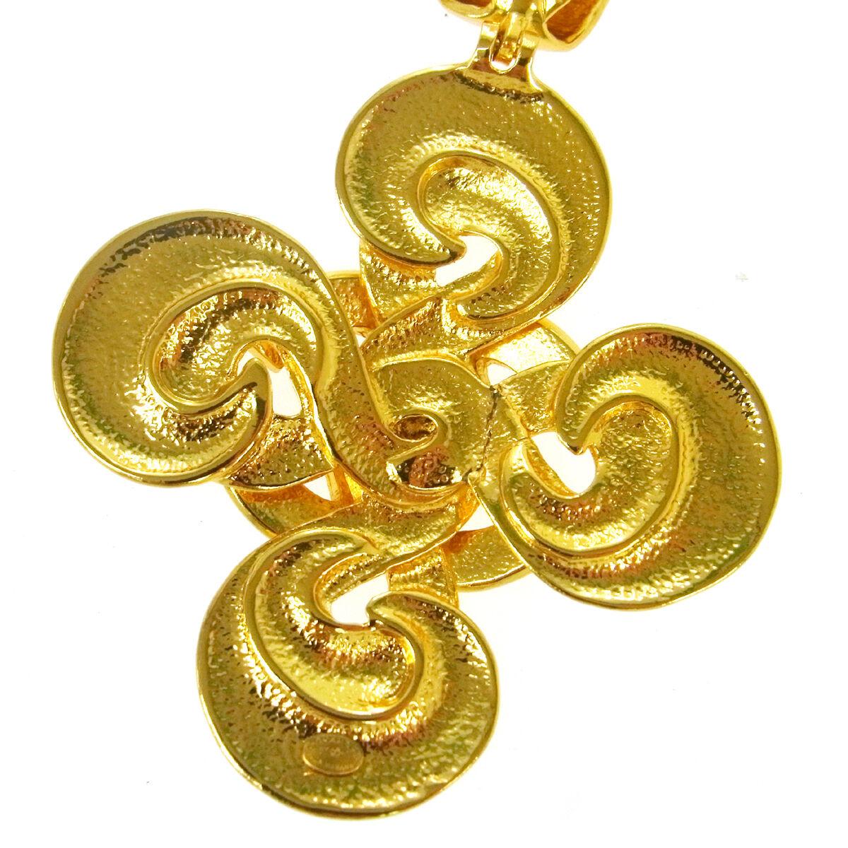Round Cut Chanel Gold Swirl Cross Charm CC Evening Drop Link Pendant Chain Necklace