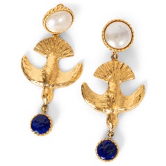 CHANEL gold-tone 1970 GRIPOIX BIRD LARGE Clip Earrings