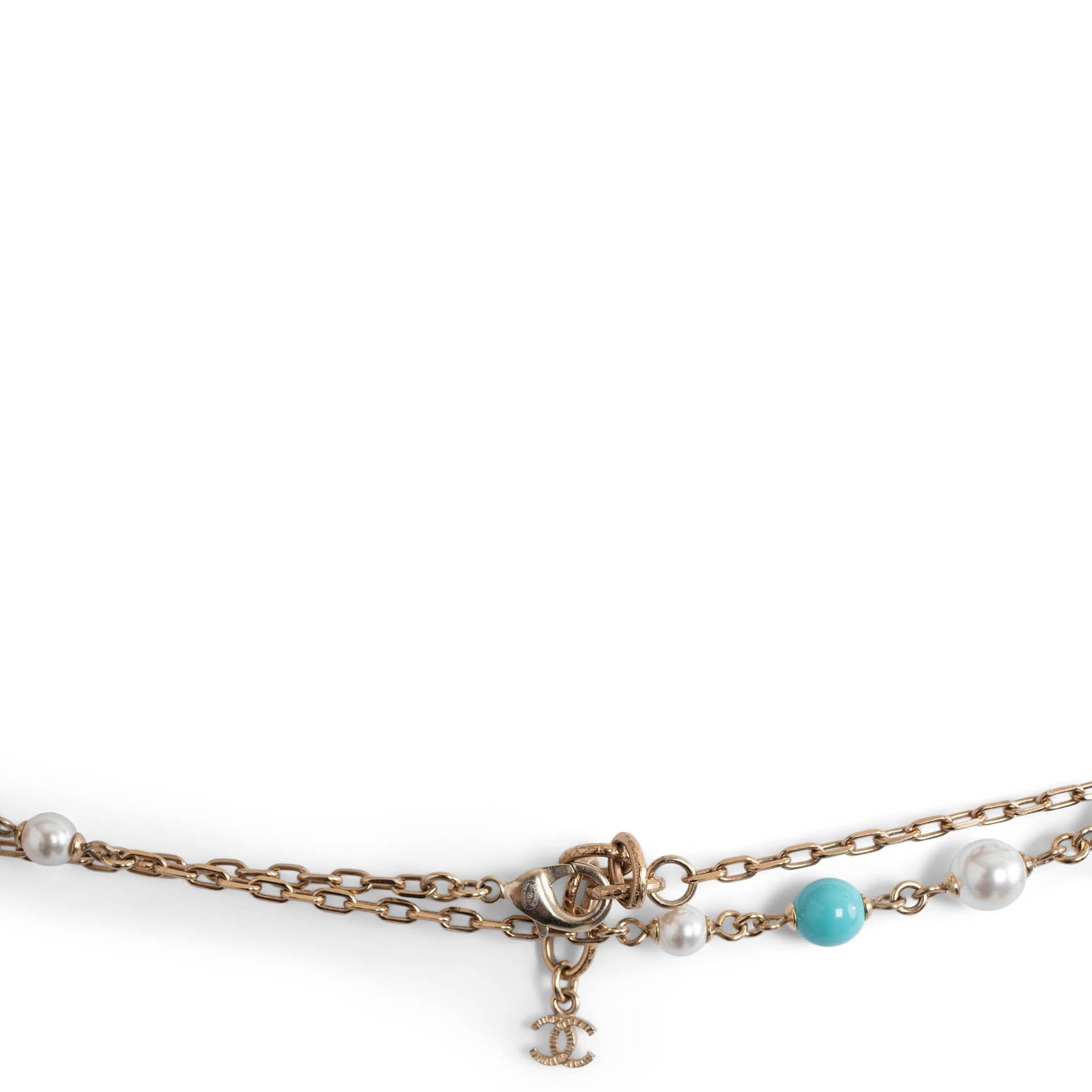 Women's CHANEL gold-tone 19P PEARL & BEAD LOGO CHAIN Necklace For Sale
