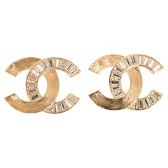 CHANEL gold-tone 24S CC CRYSTAL & BRUSHED GOLD Earrings