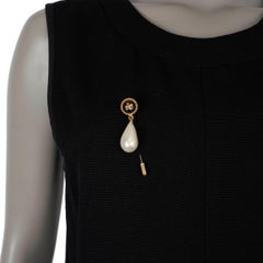 CHANEL gold-tone 92P FOUR LEAF CLOVER & IMITATION PEARL PIN Brooch