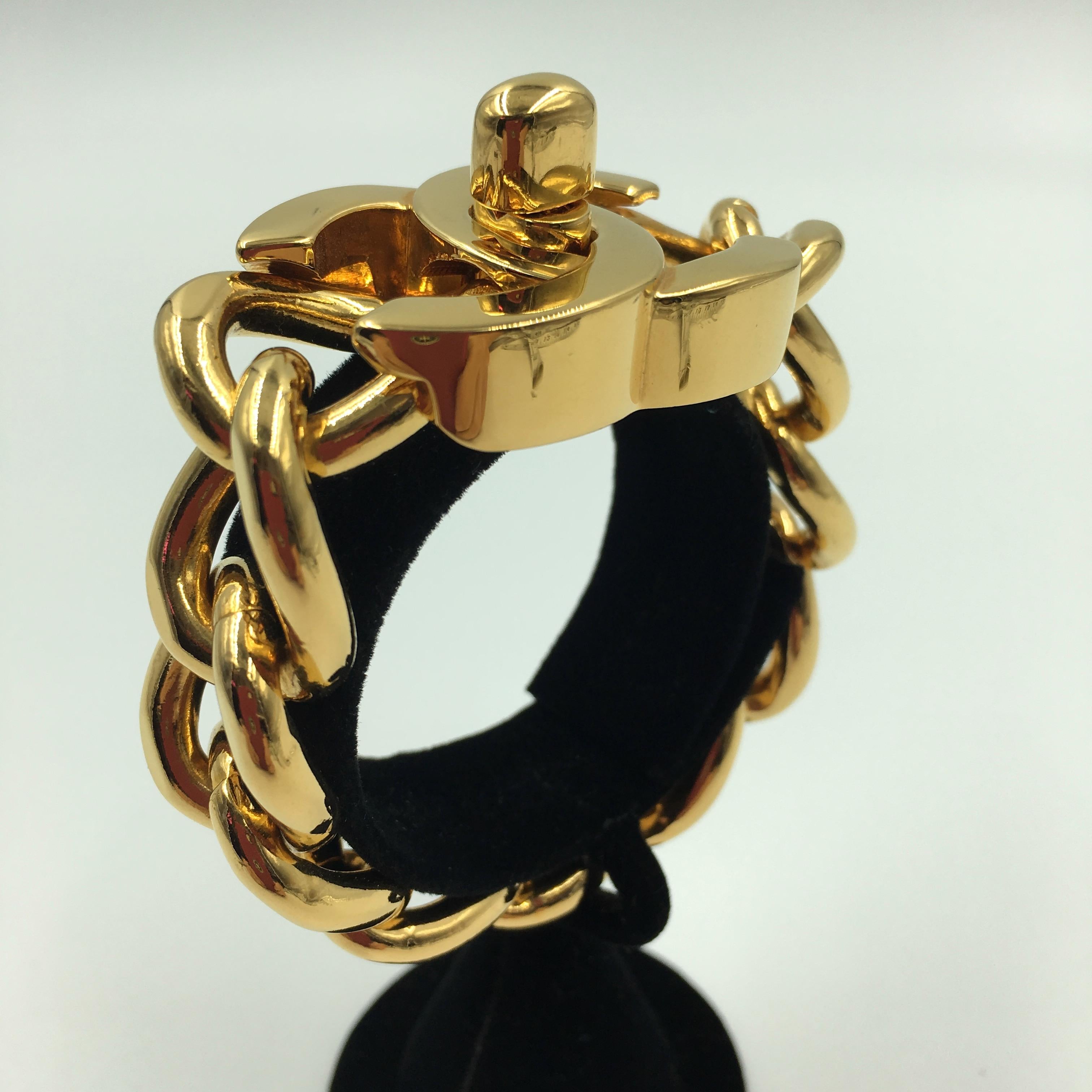 Contemporary Chanel Gold Tone CC Logo Chunky Chain Bracelet