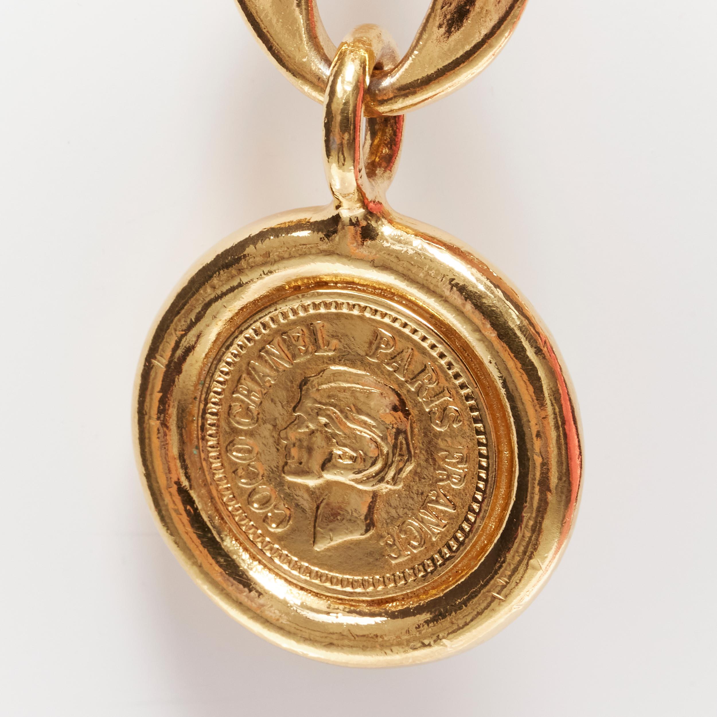 Gold CHANEL gold tone CC logo medallion coin chunky double chain drop belt