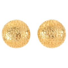 Vintage  Chanel Gold Tone Clip On Earrings