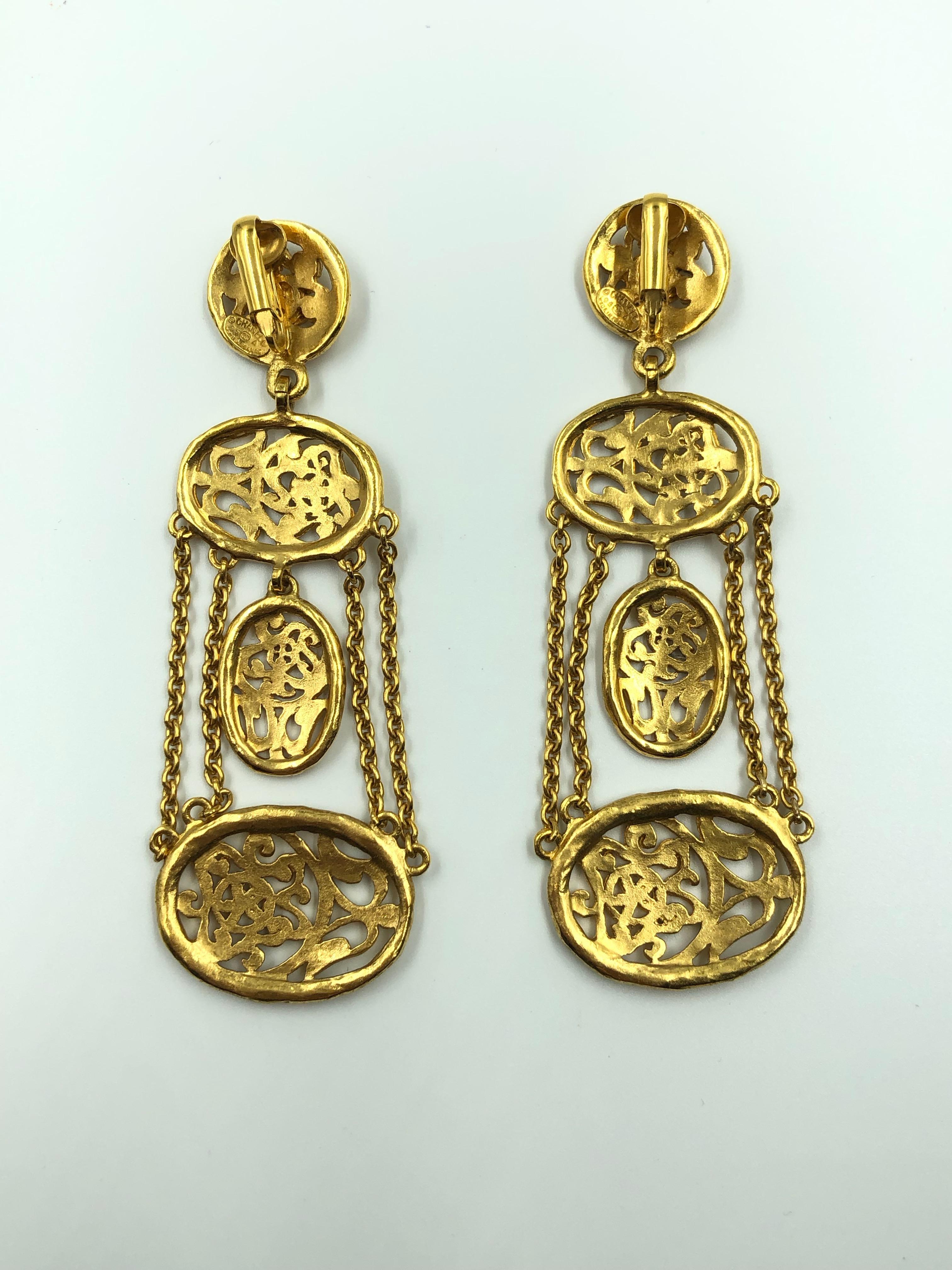 Chanel Gold Tone Floral Filigree Chandelier Clip Earring, 1980s  1