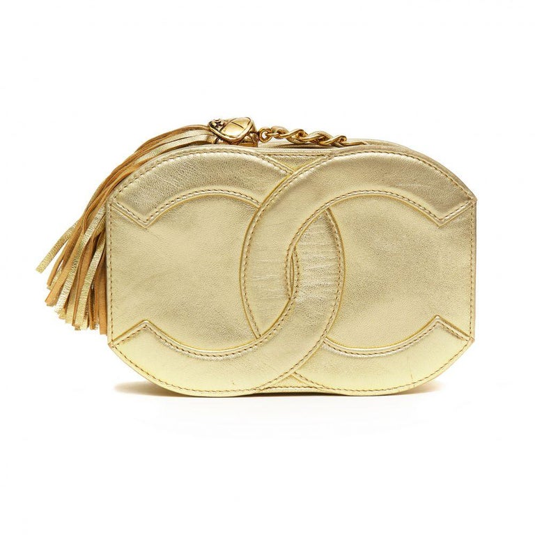 Gold Chanel gold tone leather shoulder bag  For Sale