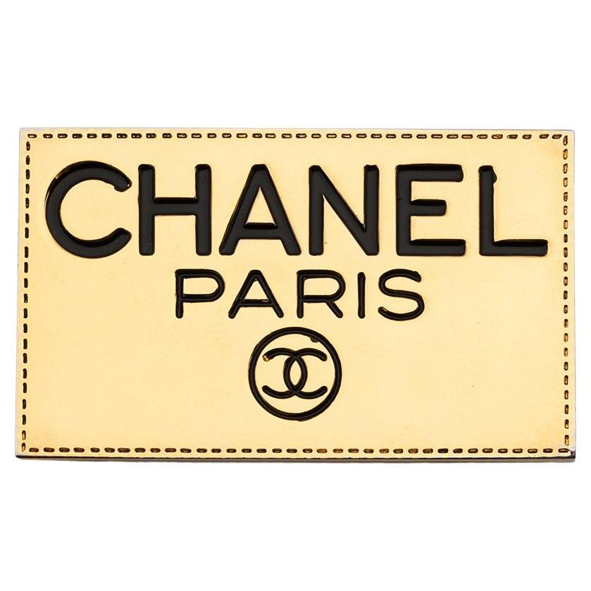 Chanel Gold-Tone Logo-Engraved Plate Brooch For Sale
