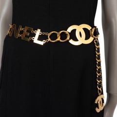 Chanel in metallo dorato 92A Cintura a catena Coco Chanel OZ