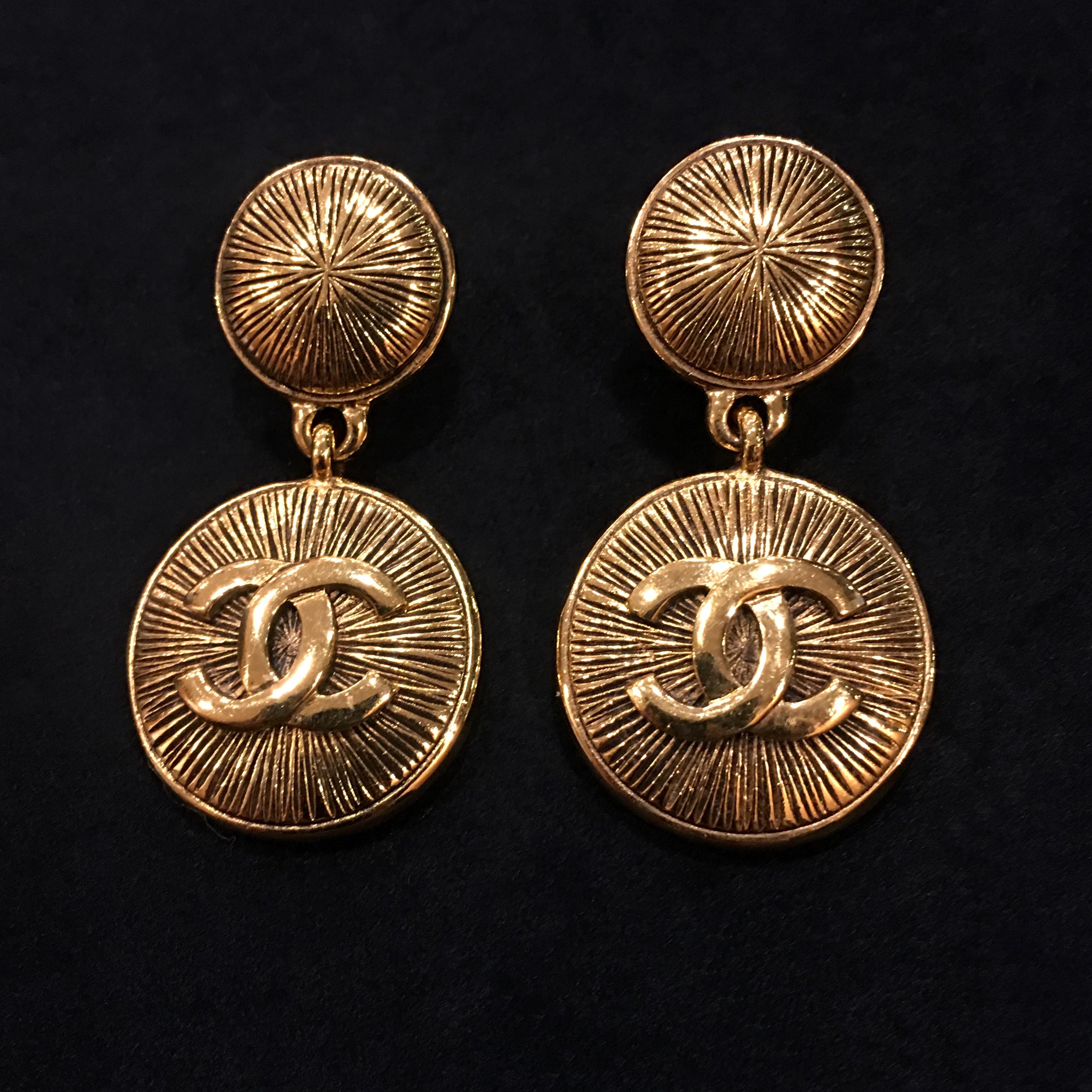 chanel clip on earrings vintage