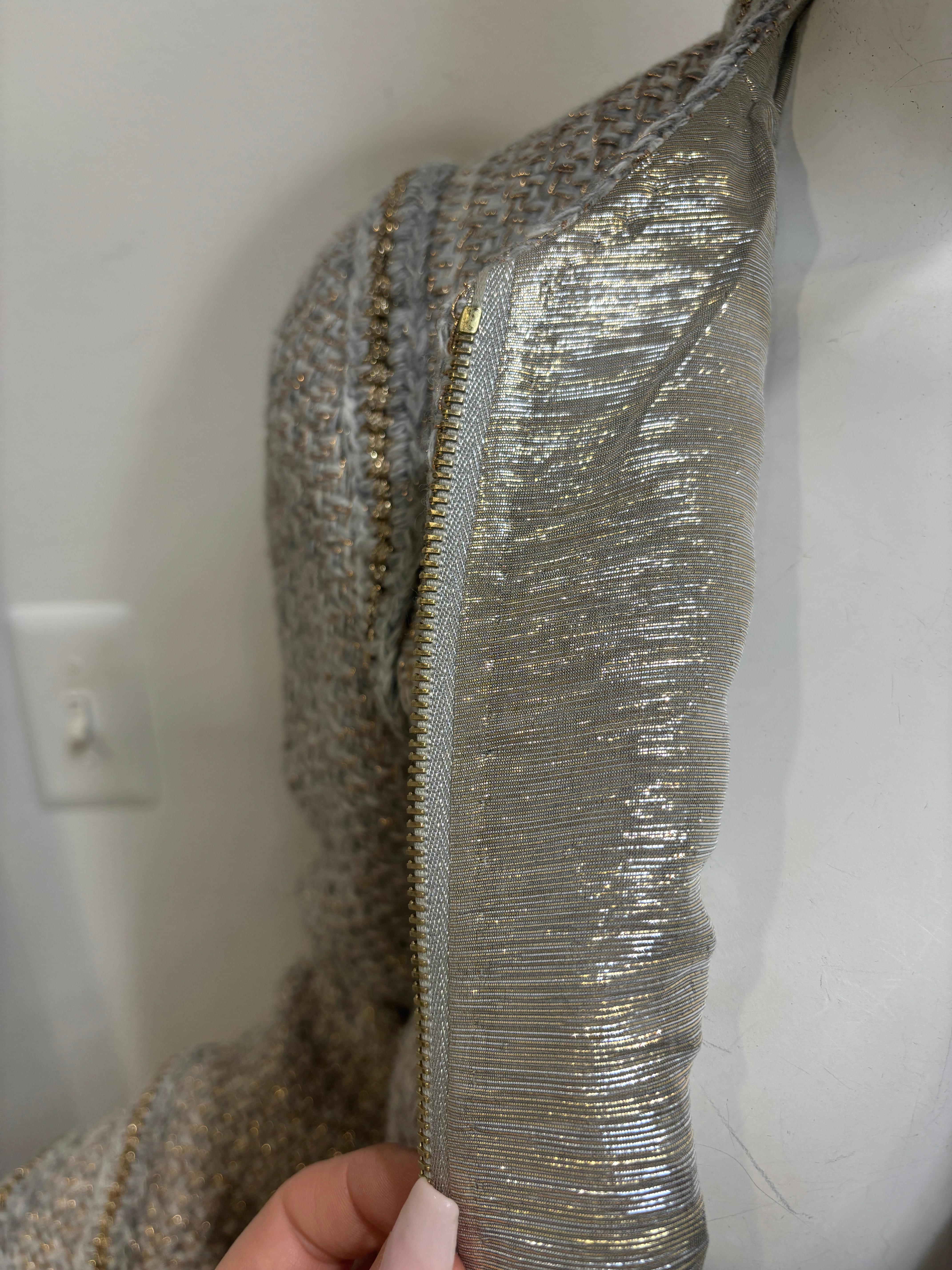 Chanel Gold Tweed Geometrische Jacke/Größe 40 im Angebot 10