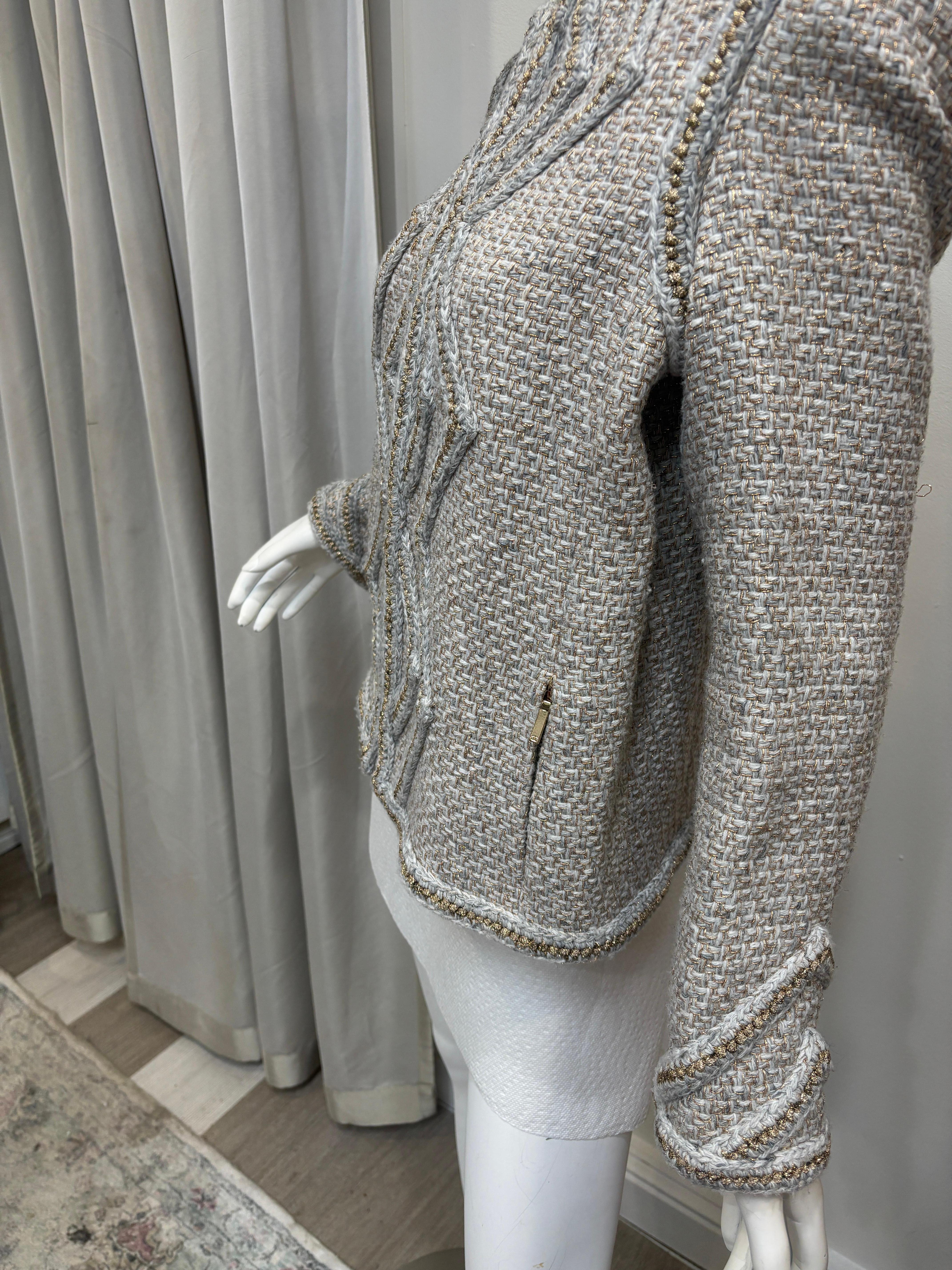 Chanel Gold Tweed Geometrische Jacke/Größe 40 im Angebot 2