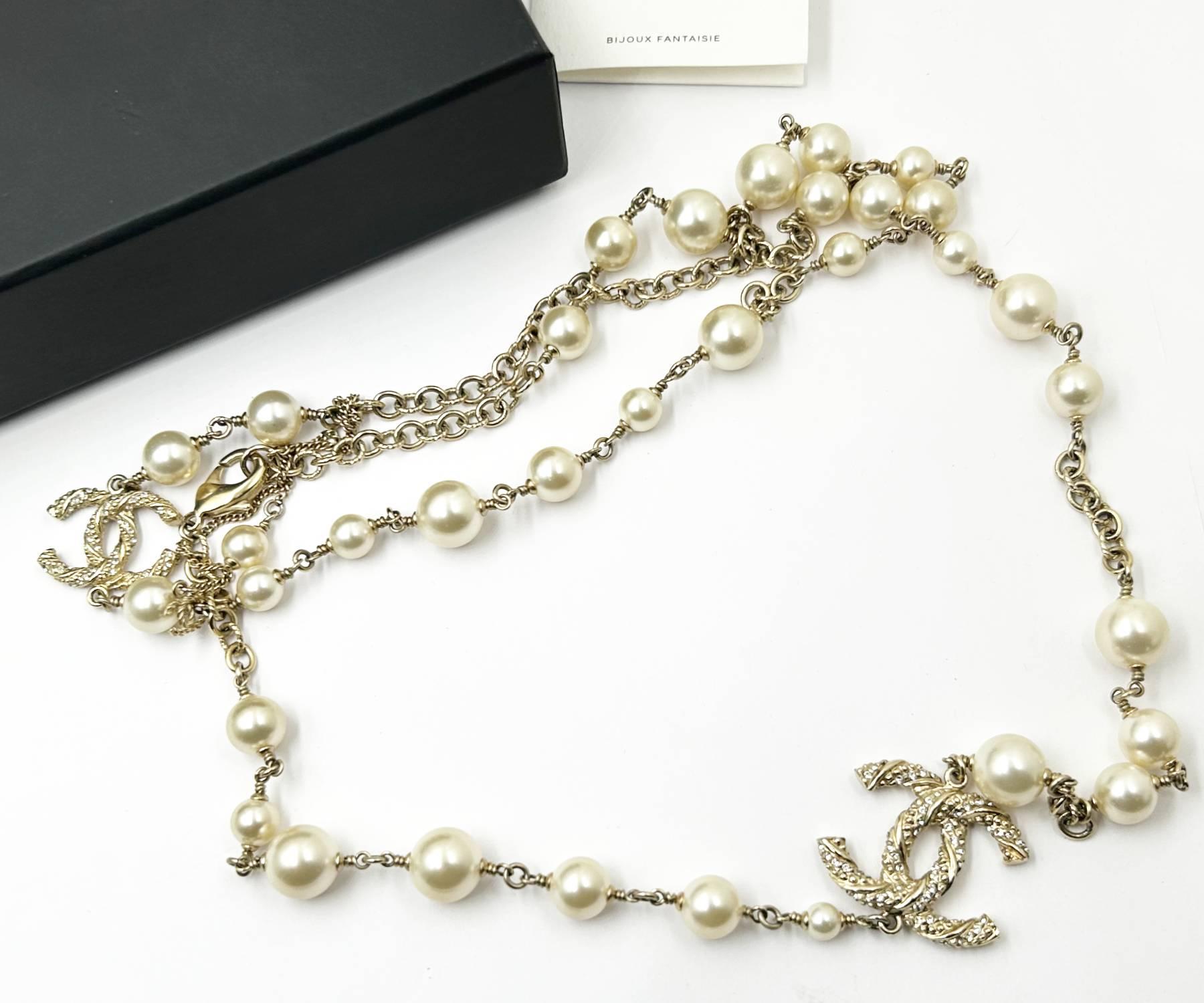 Chanel Collar Oro Twisted CC Cristal Perlas Artesano en venta