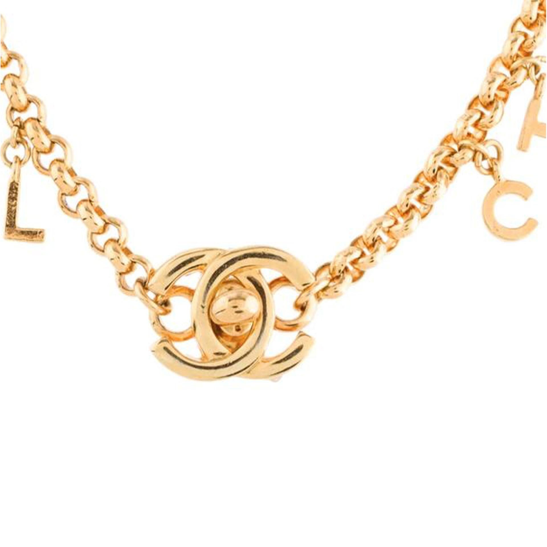 Chanel, collier ras du cou rare vintage en or avec logo printemps 1996, avec tourbillon, années 90 en vente 1