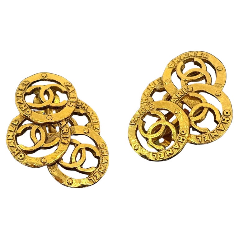 ✨Vintage Chanel Cream & Gold CC Medallion Statement Earrings? Chanel Vintage Gold Metal Medallion CC Earrings, 1980s  main image 3