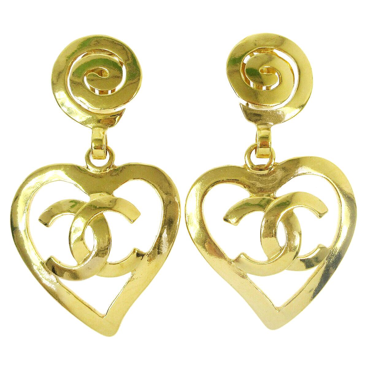 Chanel Gold Vintage Swirl Heart Dangle Drop Evening Earrings at 1stDibs