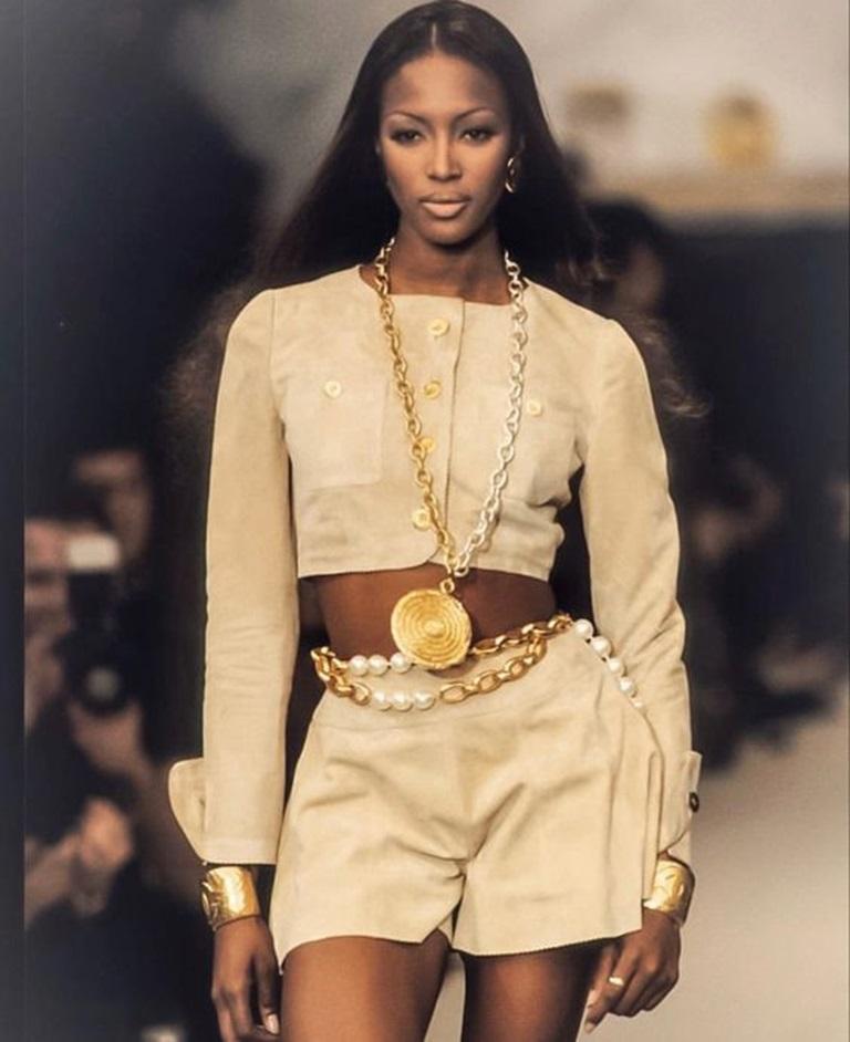 Chanel, collier chaîne en métal doré et argenté, printemps 1993 en vente 5