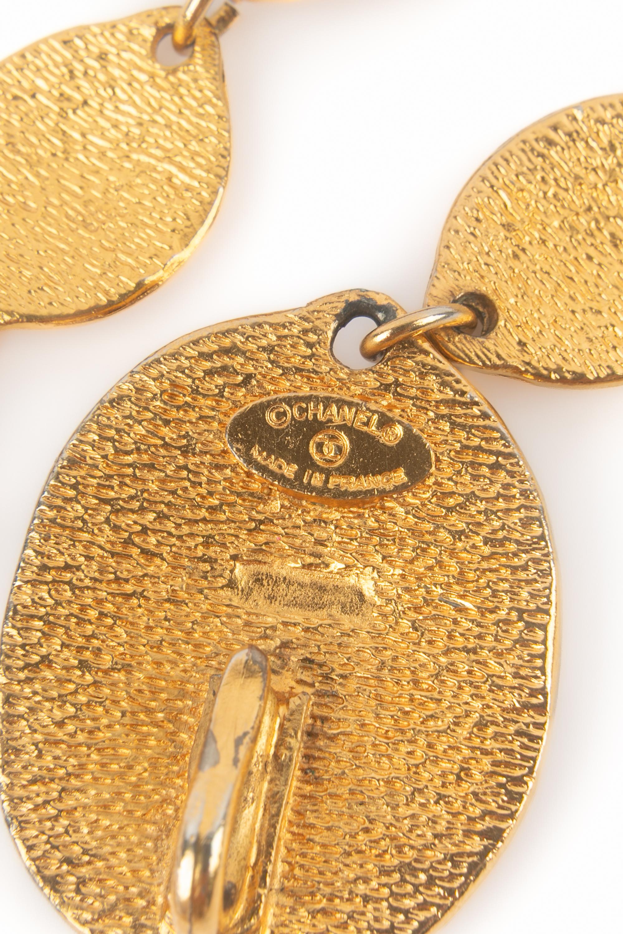 Cinturón dorado Chanel años 1980 en venta 2