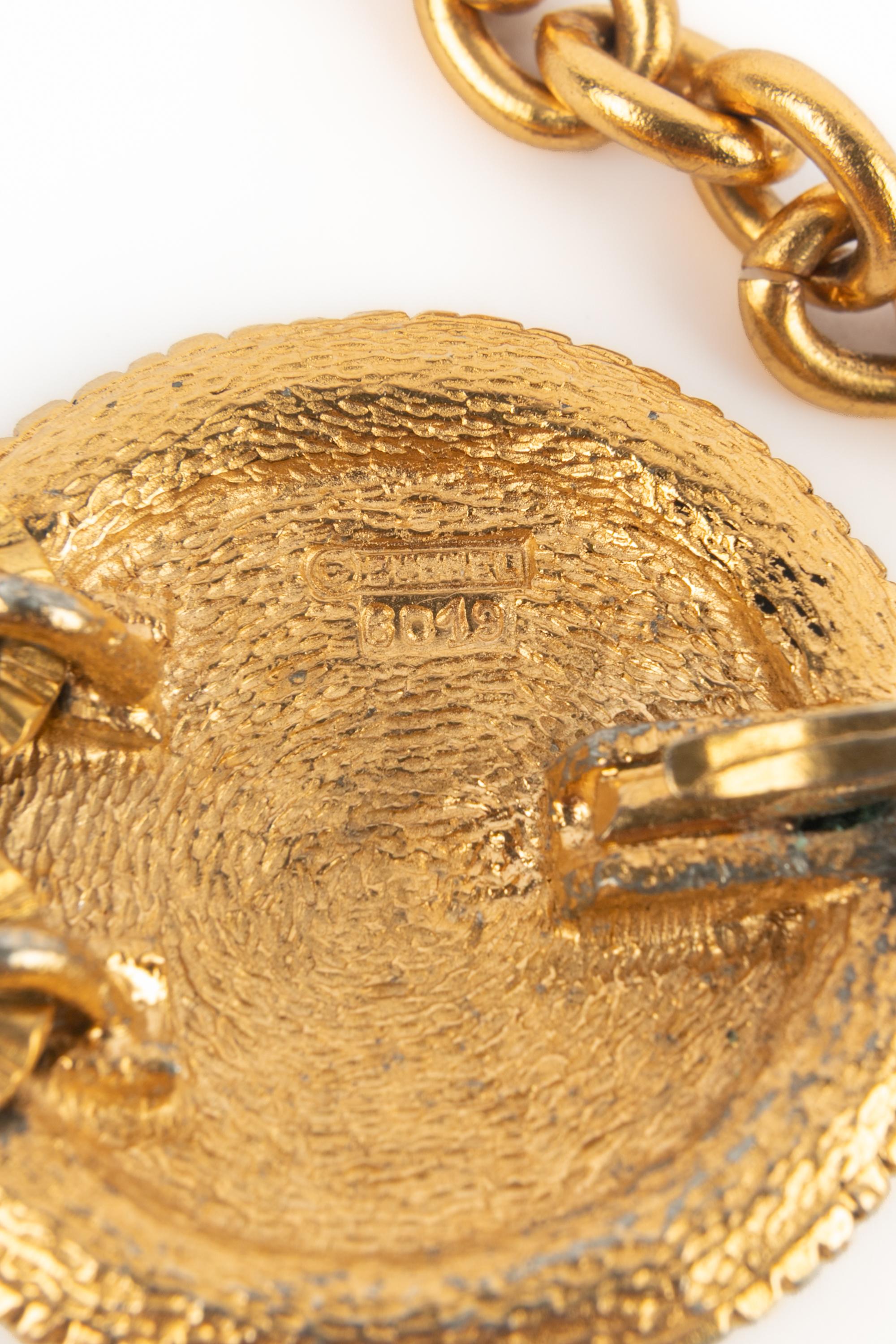 Cintura dorata Chanel in vendita 3