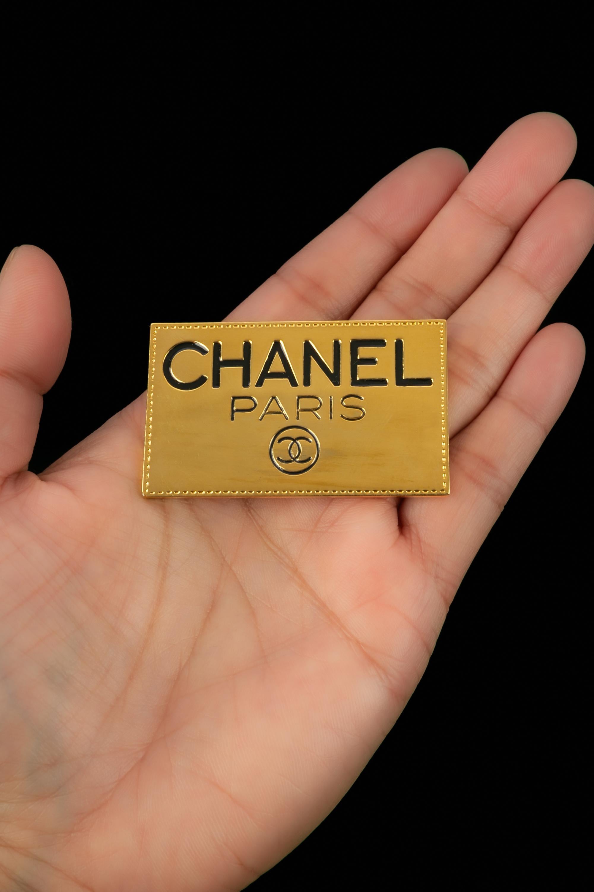 Spilla d'oro Chanel in vendita 3