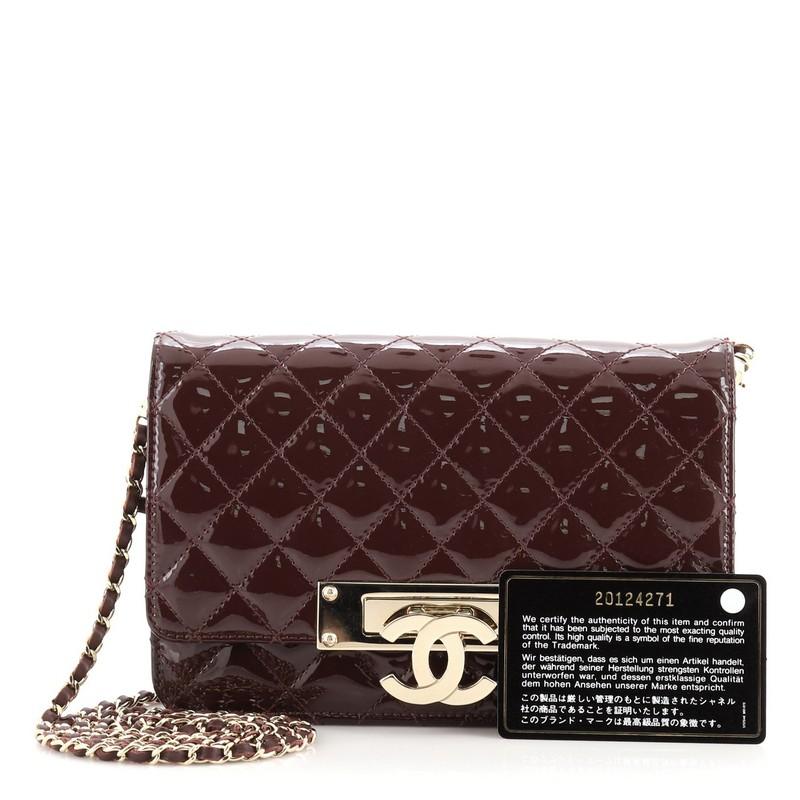 Chanel golden class wallet on chain top
