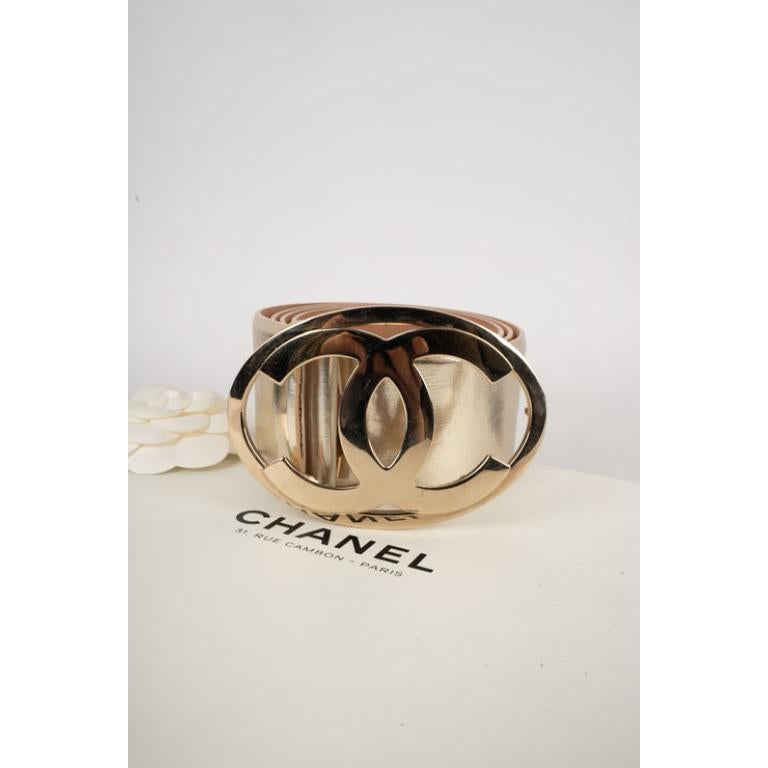Chanel Goldener Ledergürtel, 2008 im Zustand „Gut“ im Angebot in SAINT-OUEN-SUR-SEINE, FR