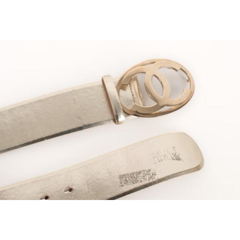 Chanel Goldener Ledergürtel, 2008 Damen im Angebot