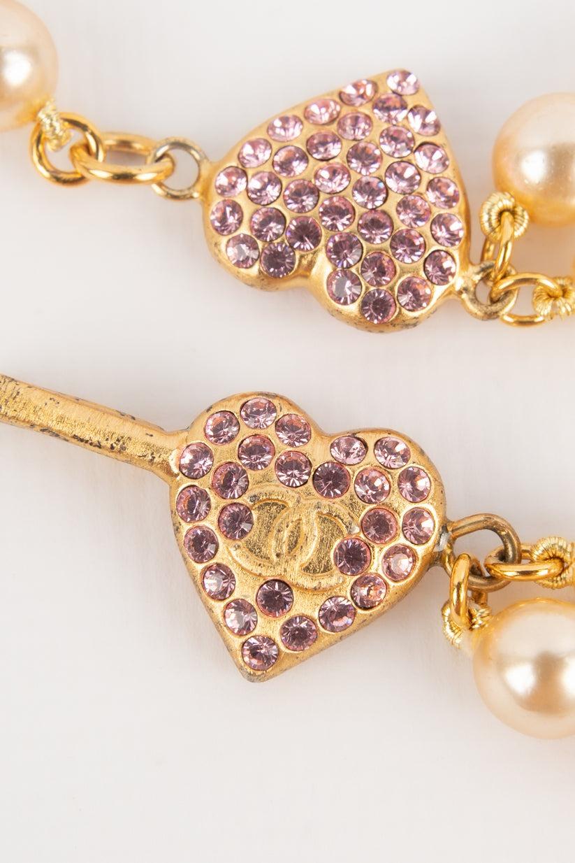 De las mujeres Cinturón Chanel de metal dorado y perlas de fantasía, 2002 en venta