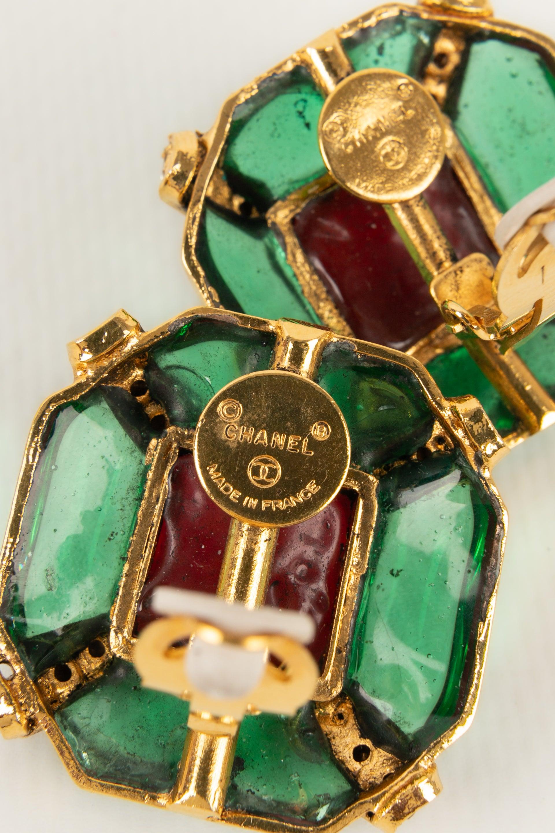 Women's Chanel Golden Metal and Glass Paste Earrings with Rhinestones