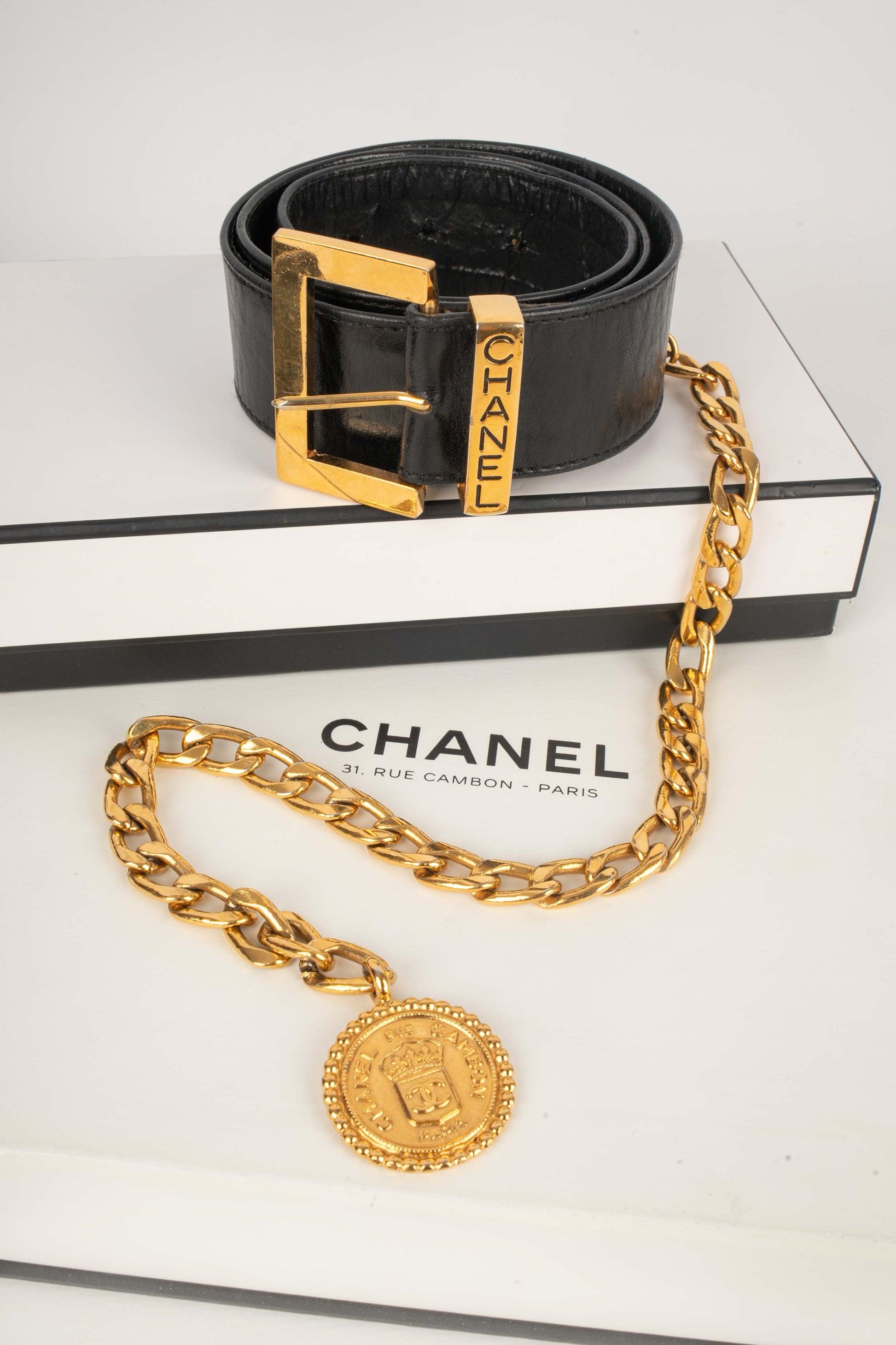Chanel Golden Metal and Leather Belt, 1990s 4