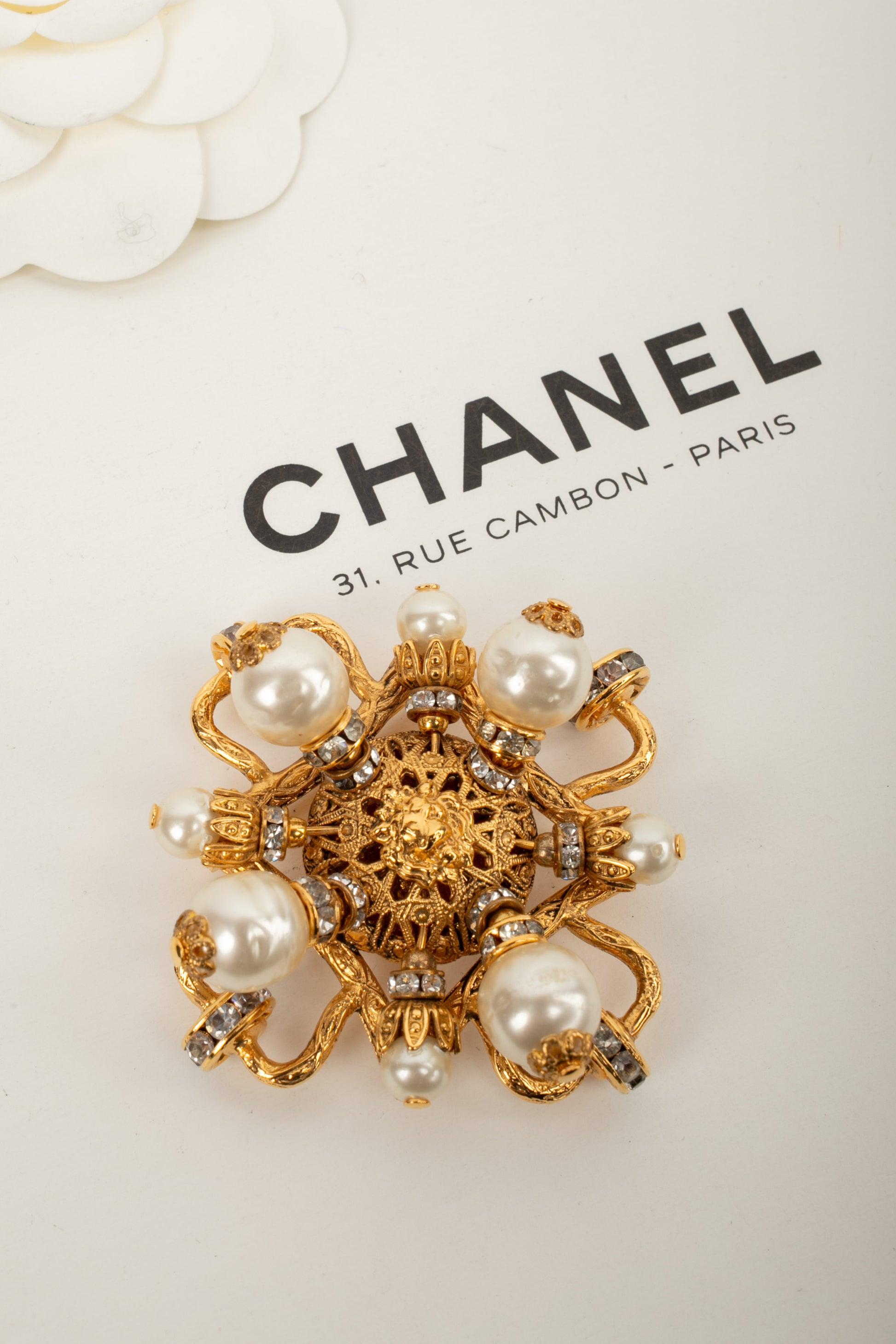 Chanel Golden Metal Baroque Brooch 1996 2